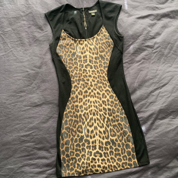 QED London Bodcon Dress - Picture 1 of 3